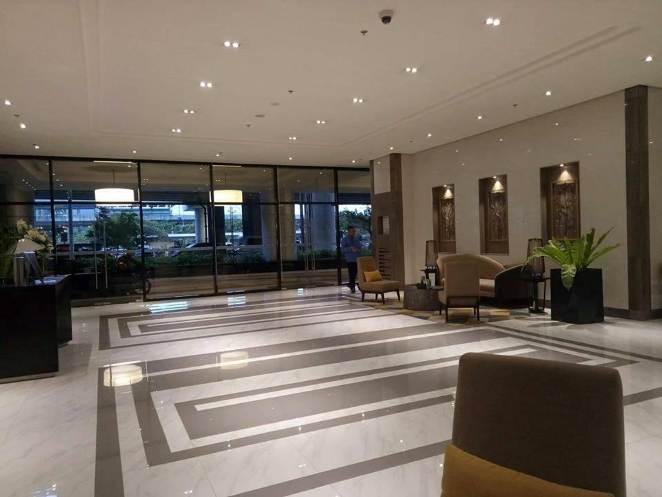 Eighty One Newport Boulevard Manila Luaran gambar
