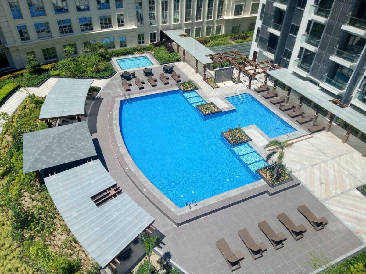 Eighty One Newport Boulevard Manila Luaran gambar